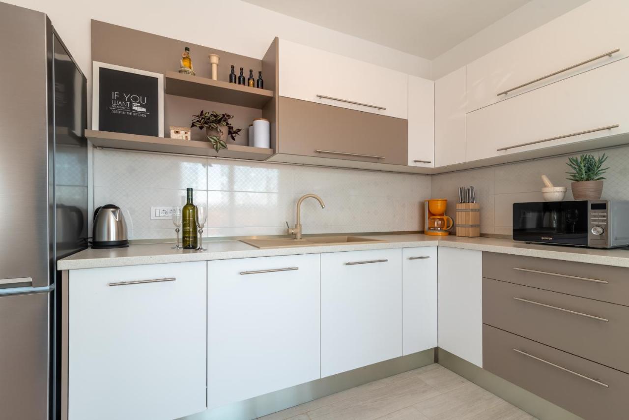 Apartman Lotos Apartment Trogir Exterior photo