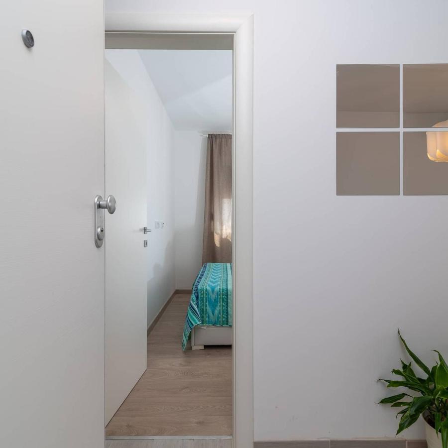 Apartman Lotos Apartment Trogir Exterior photo