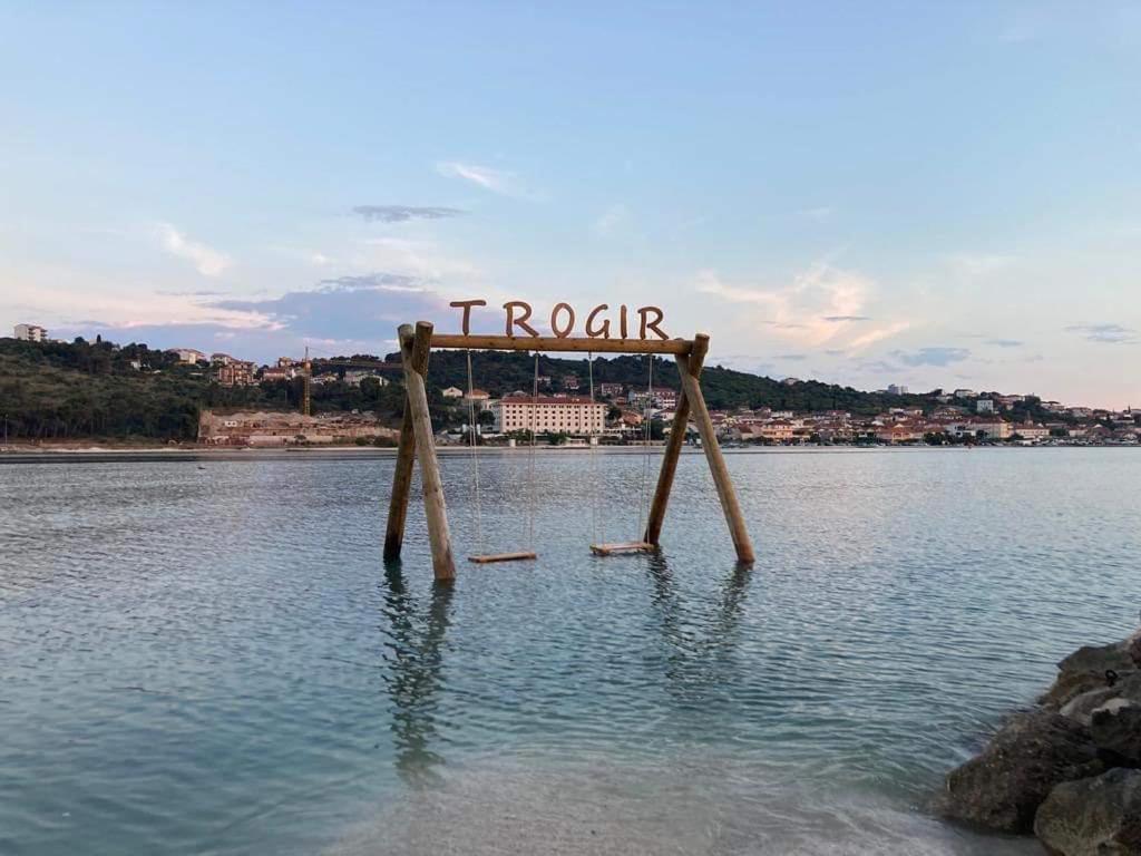 Apartman Lotos Apartment Trogir Exterior photo