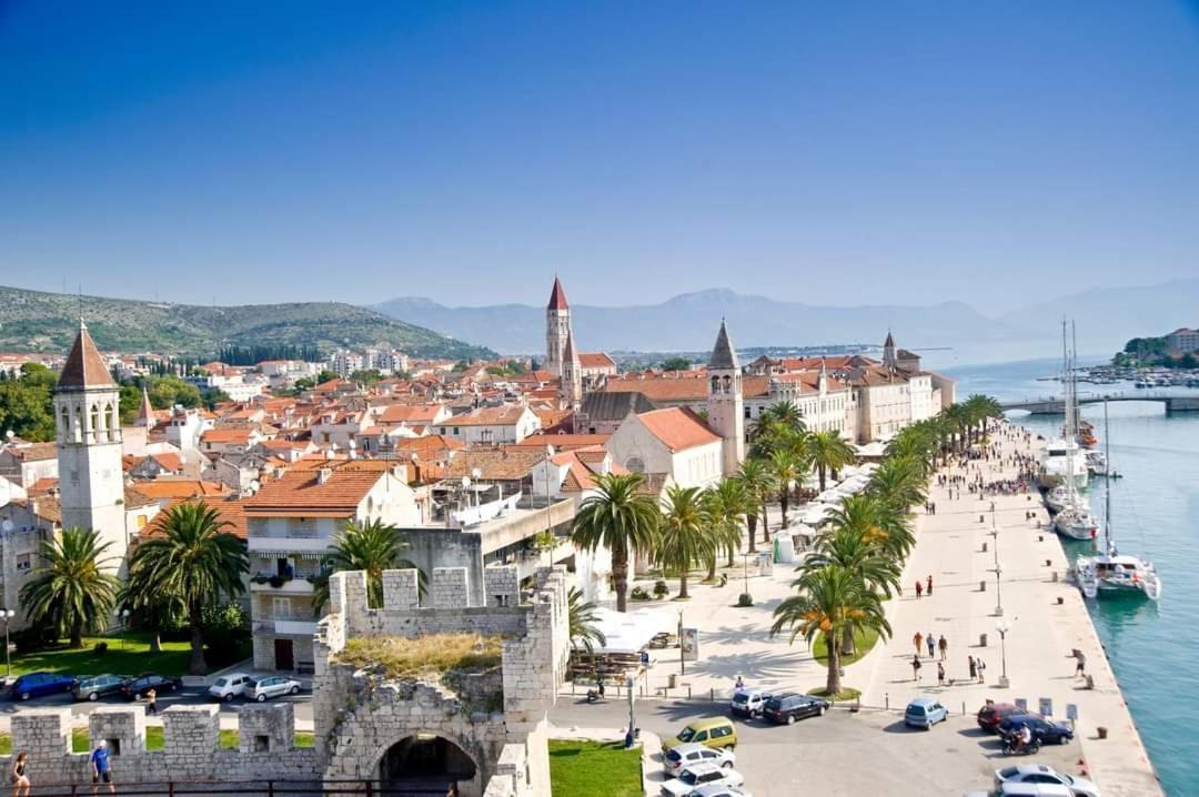 Apartman Lotos Apartment Trogir Exterior photo